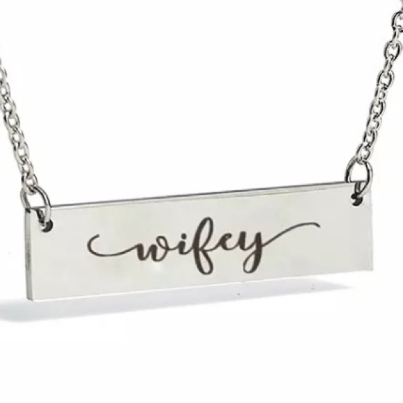 🍀Wifey Stainless Steel Engraved Bar Necklace 💍💍 - Picture 2 of 3